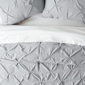 Textured Duvet Cover Set Pinch Pleat Design With Shams Full/Queen light gray new